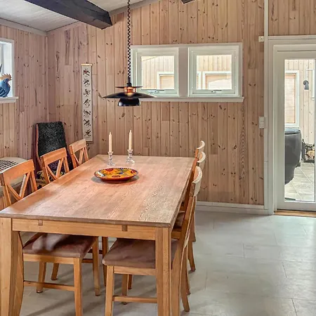펜션 2 Bedroom Awesome In Stenlille