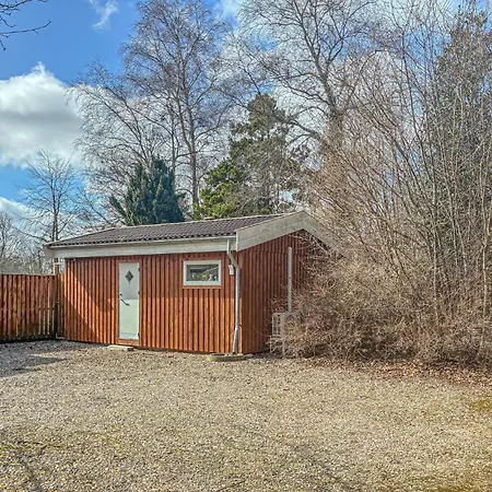 2 Bedroom Awesome In *
