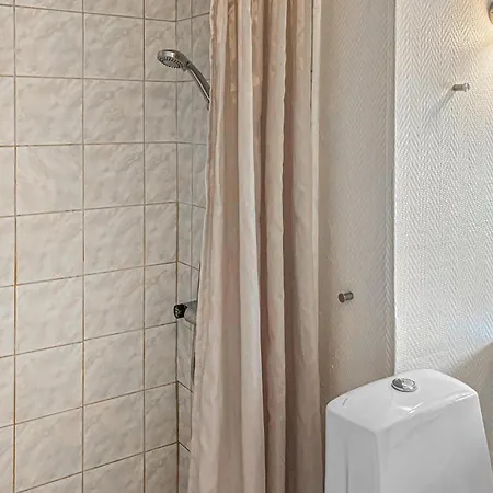 2 Bedroom In בית נופש *