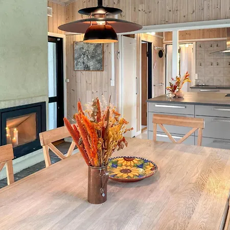 2 Bedroom Awesome In * Stenlille